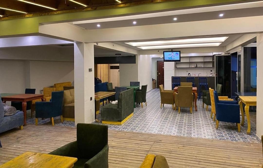 Pars Motel Едреміт Екстер'єр фото
